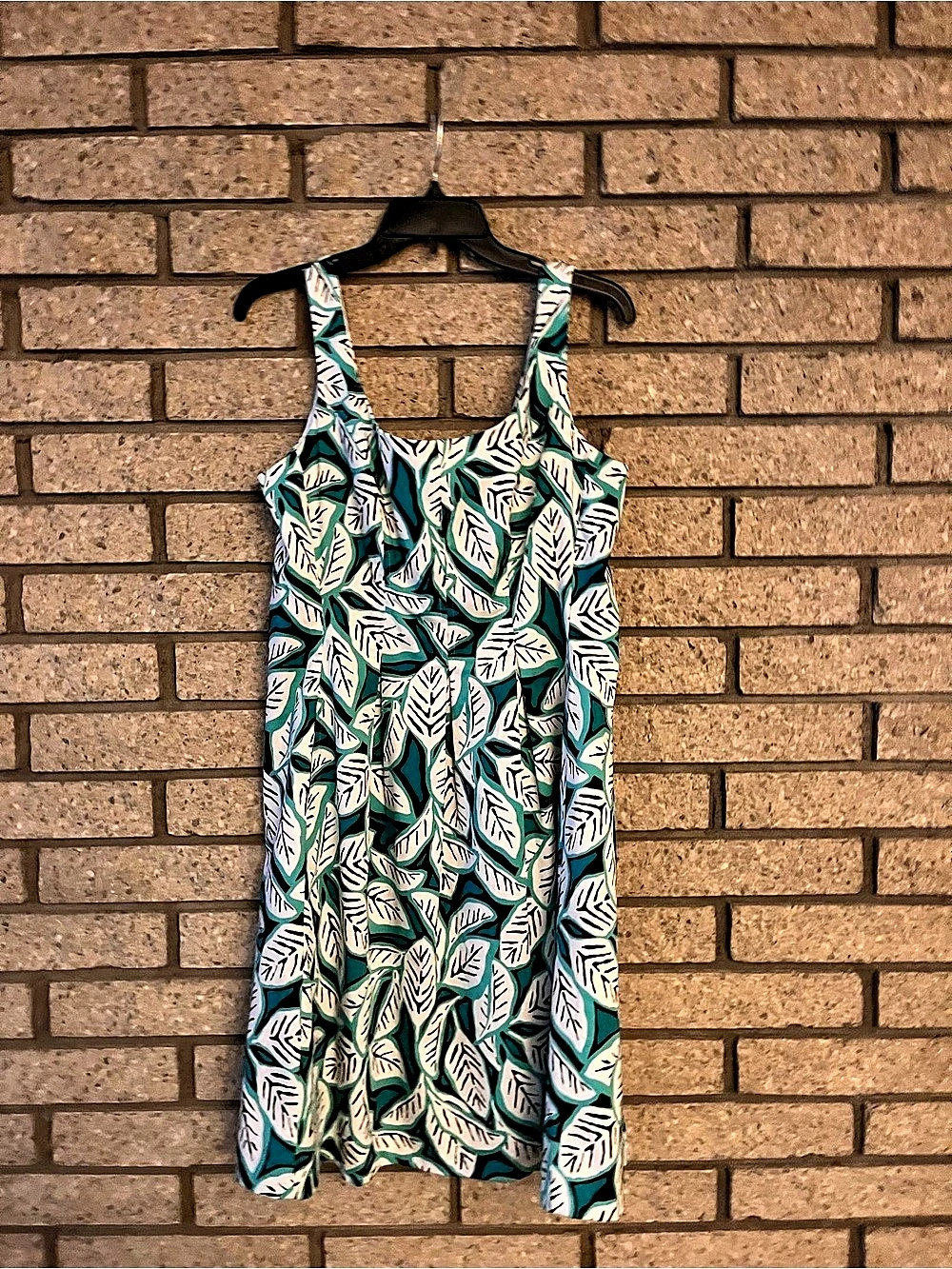 Anne Klein Floral Mini Dress in Green & White Size 12 Like New